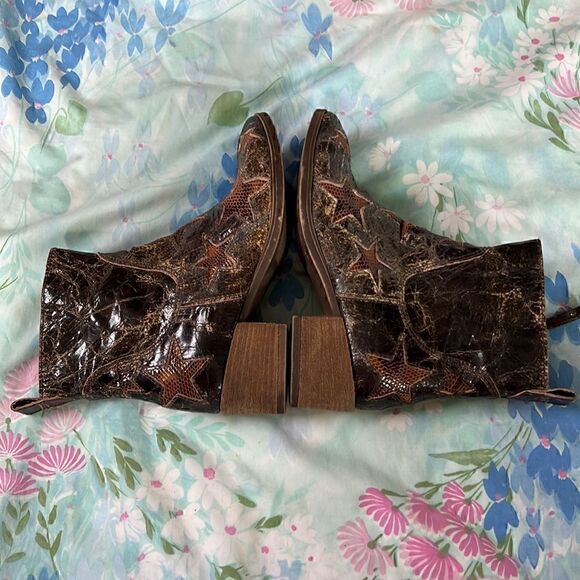 Sheridan Mia Ankle Booties Star Cutouts 36 - Picture 4 of 9